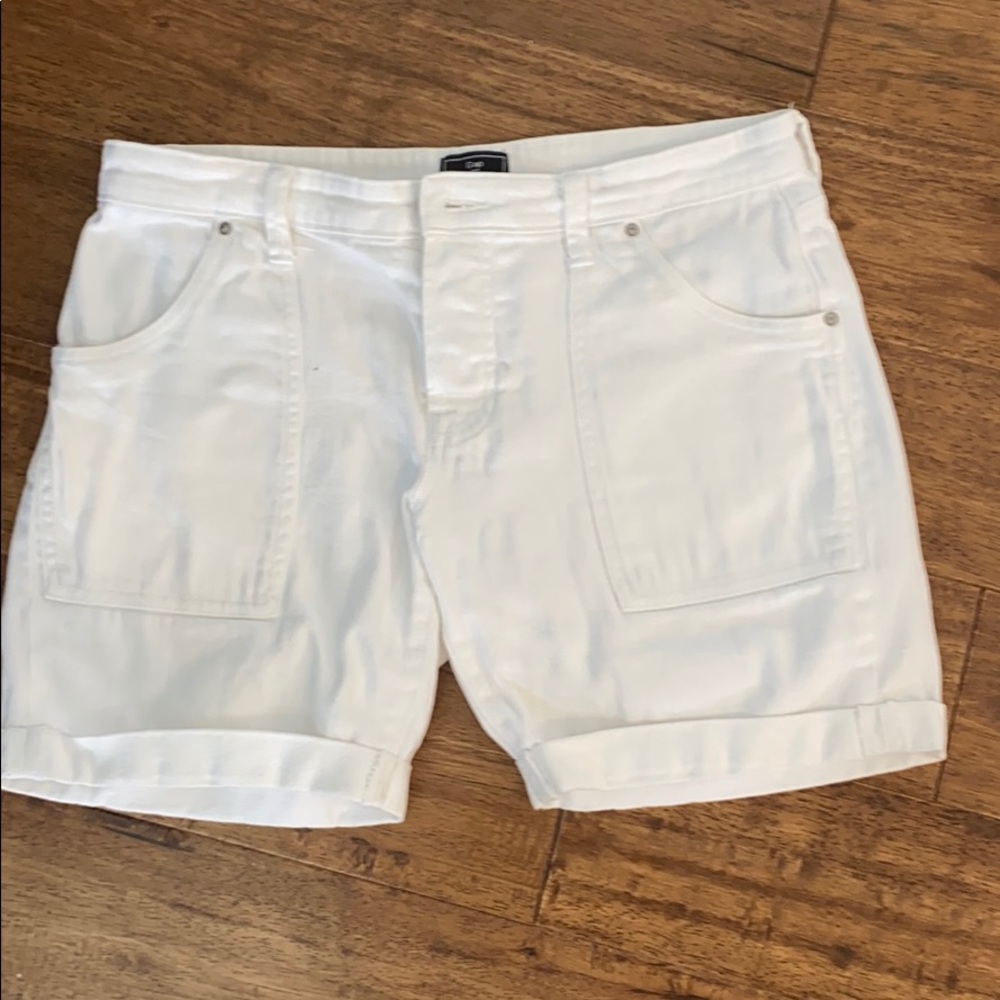 Gap cuffed shorts